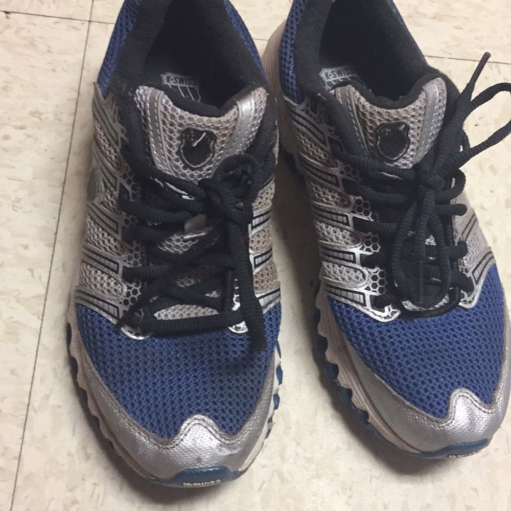 K Swiss men’s size 6.5 sneakers gently used